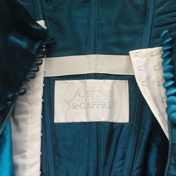 Justina Mccaffrey Taffeta Teal Ballgown - Picture 4 of 8